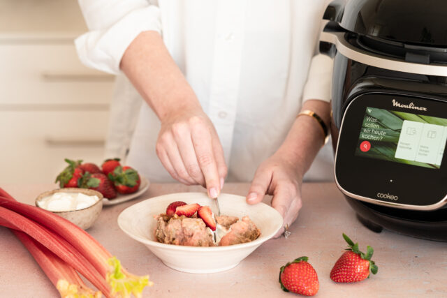 Erdbeer-Rhabarber Baked Oats